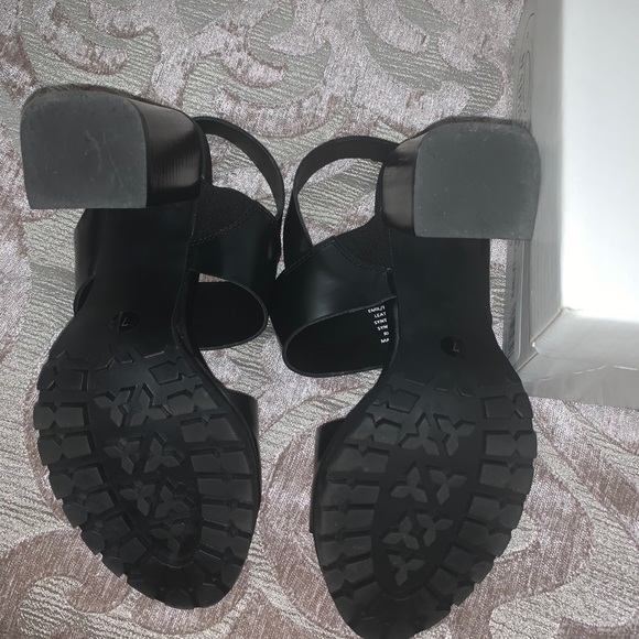 SOLD - Picture 3 of 5